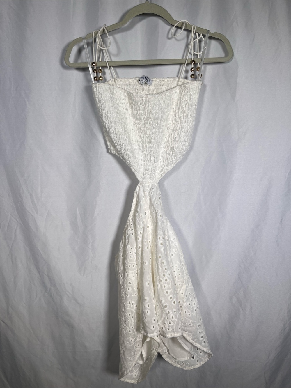 SABO SKIRT WOMENS CUTOUT SMOCKED WHITE ROMPER LARGE